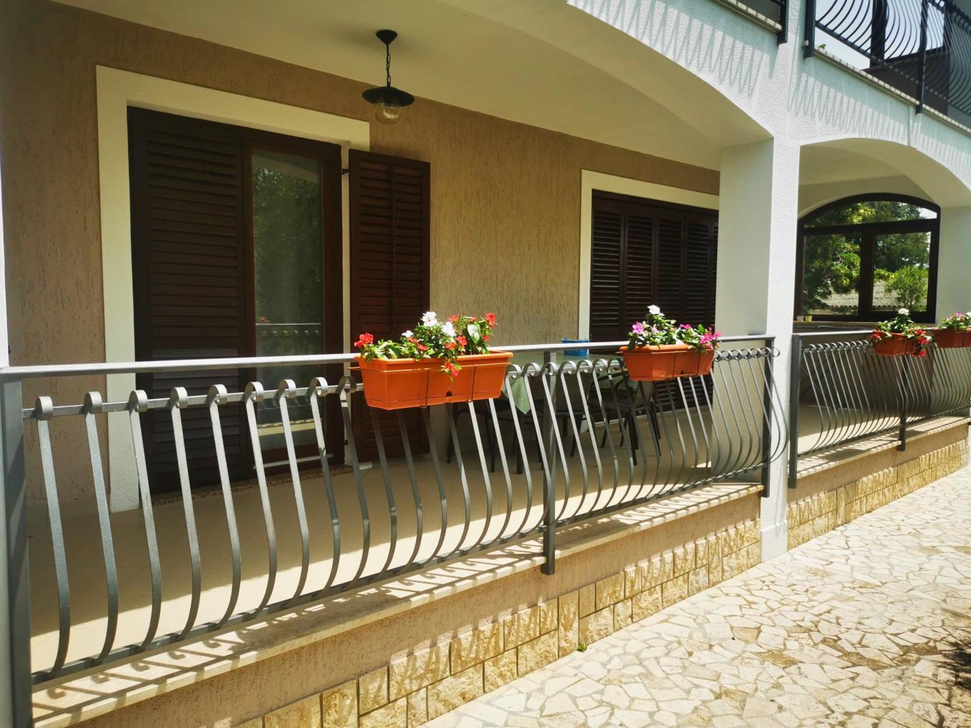 Garden Apartment Maria Vrsar Bagian luar foto